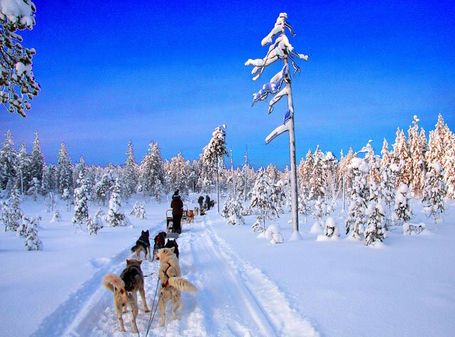 Saint-Élie-de-Caxton, Les expéditions des 100 lacs